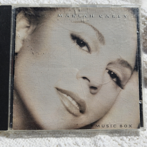 Mariah Carey Self-Titled Debut Album & Music Box CD Lot of 2 - Picture 4 of 15